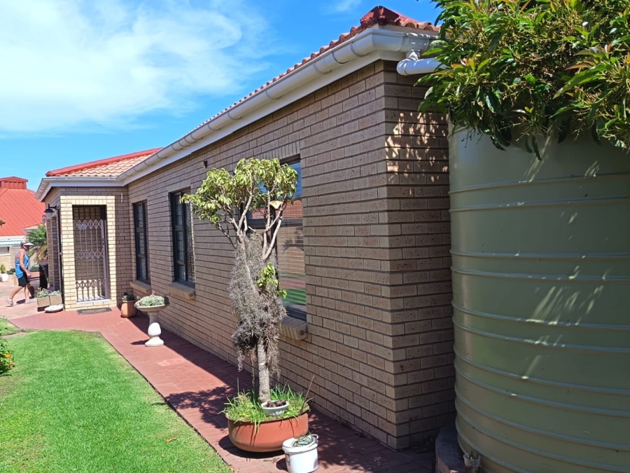3 Bedroom Property for Sale in Ferreira Town Eastern Cape